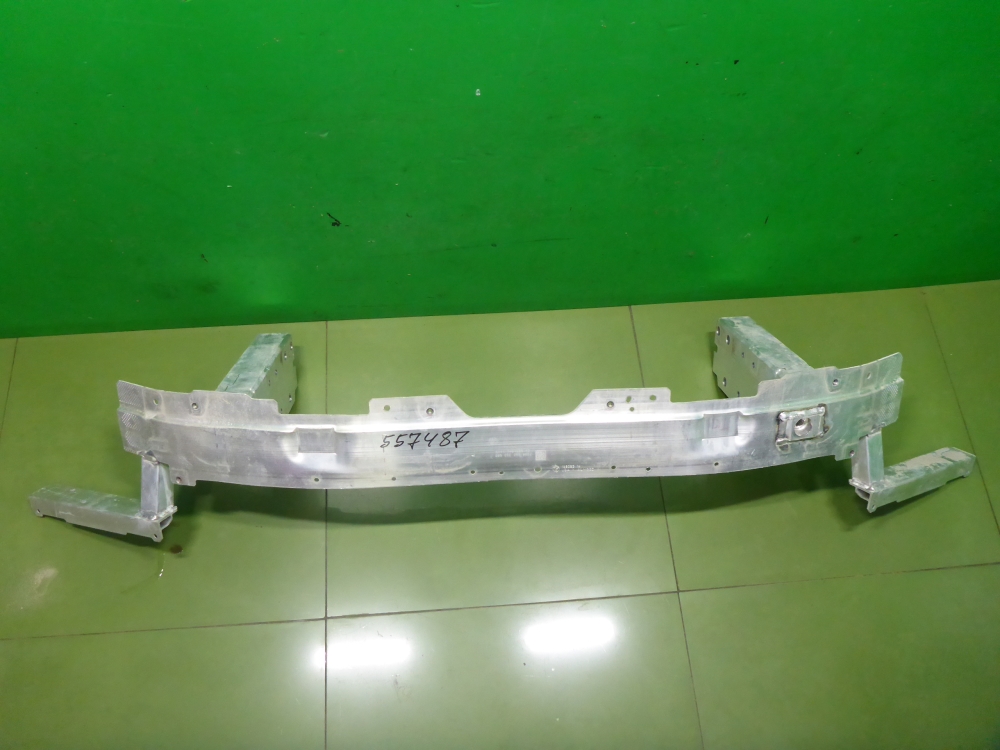 Усилитель переднего бампера