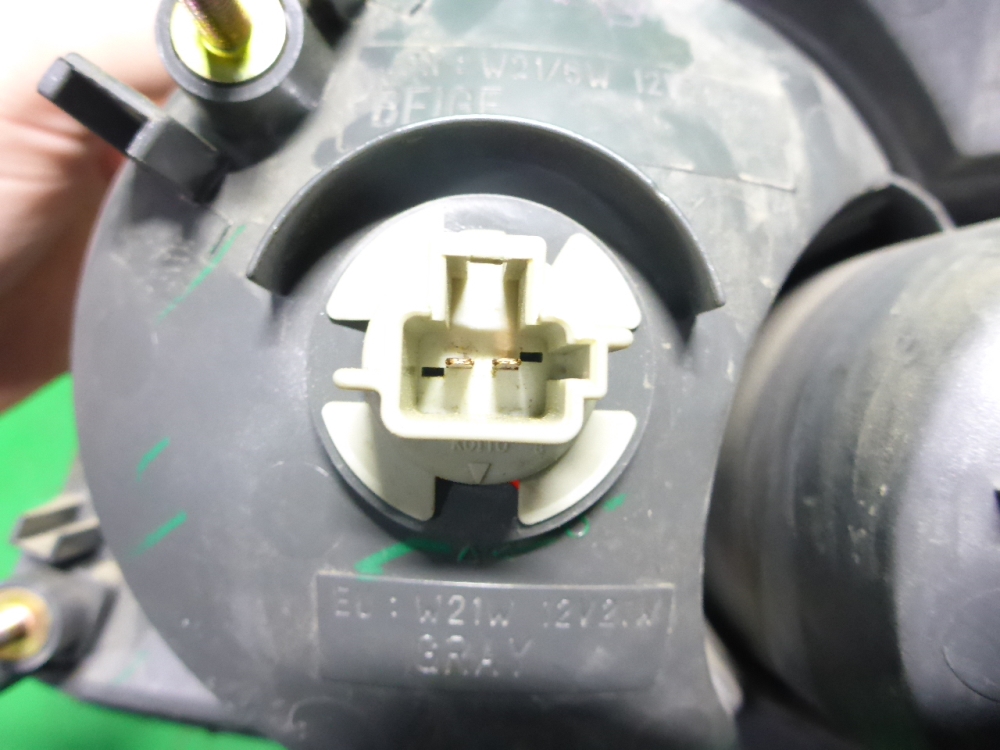 Фонарь задний внутренний левый