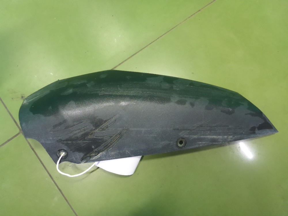 Накладка переднего бампера правая