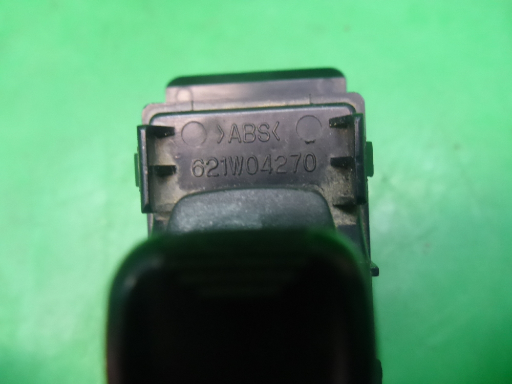 Кнопка стеклоподъемника