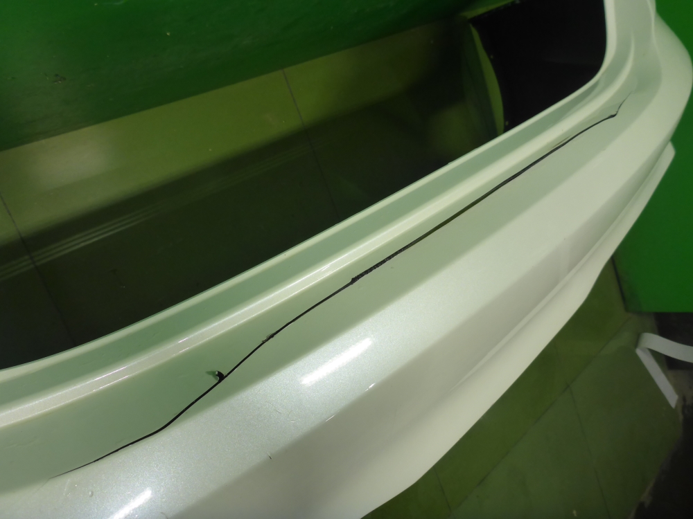 Бампер задний