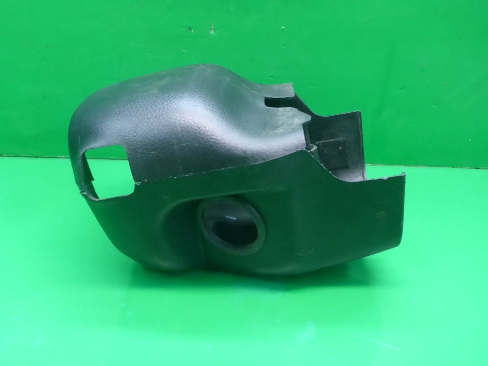 Кожух рулевой колонки