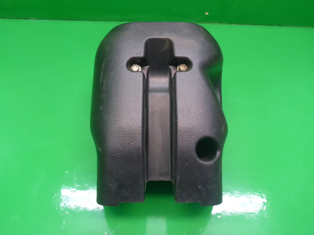 Кожух рулевой колонки