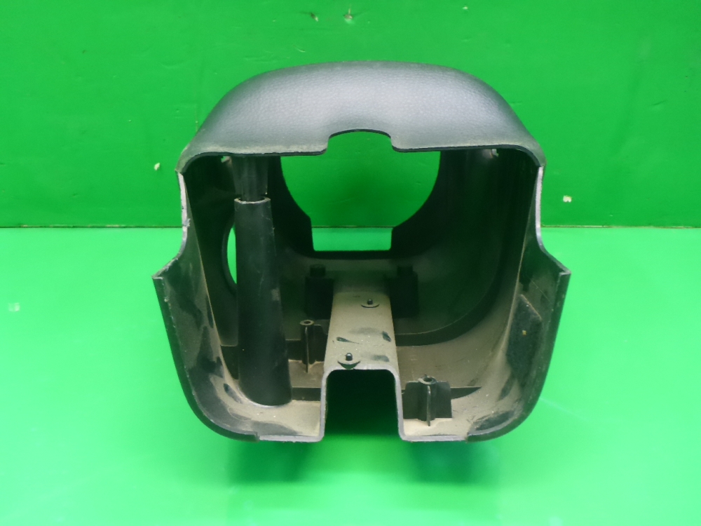 Кожух рулевой колонки