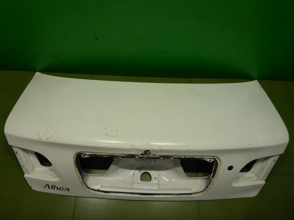 Крышка багажника