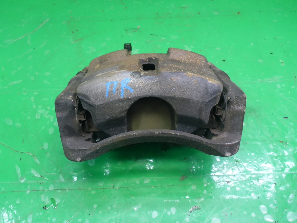 Суппорт передний правый