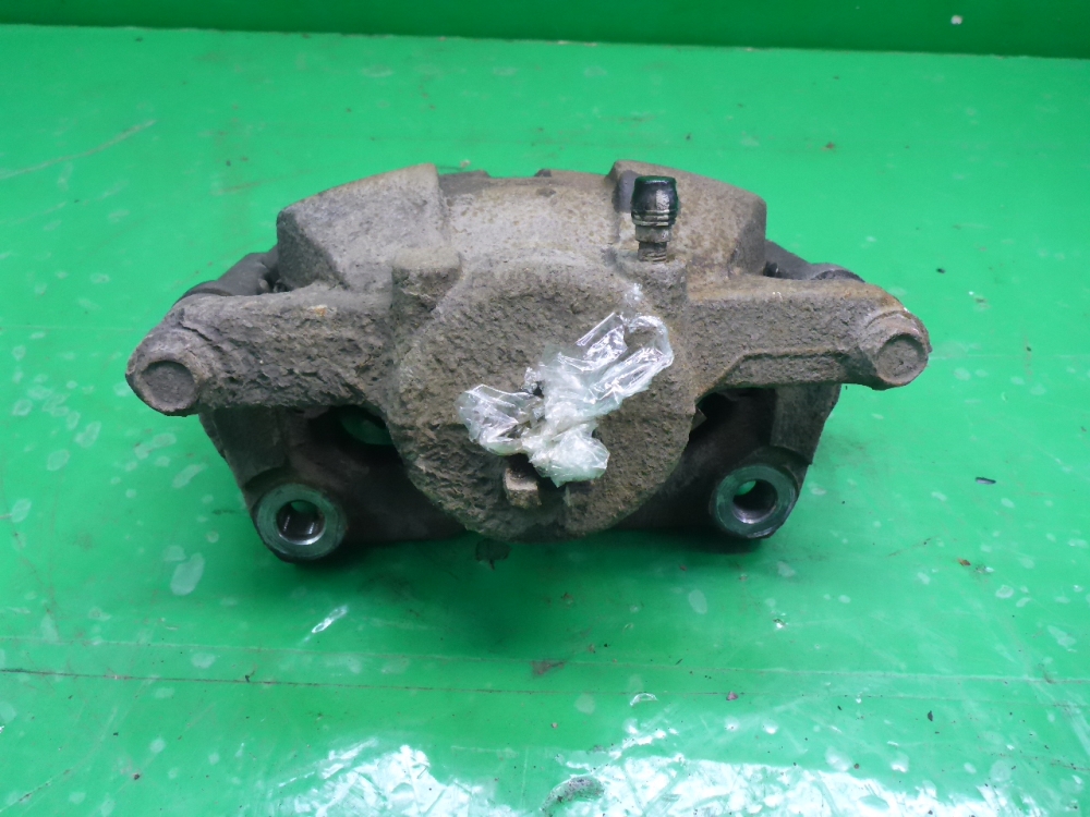 Суппорт передний правый