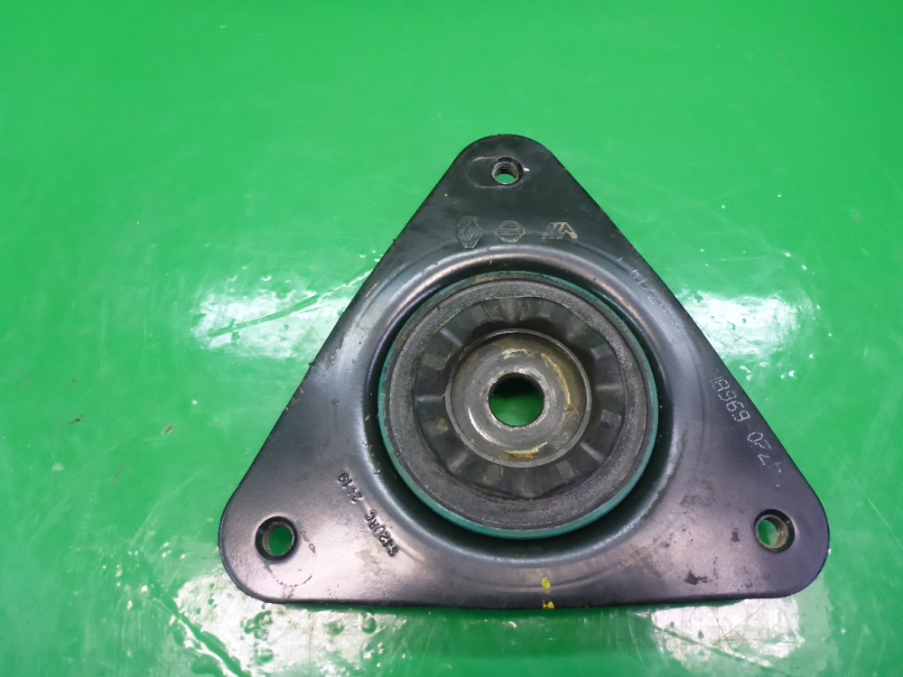 Опора переднего амортизатора