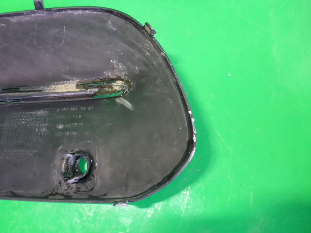 Решетка в бампер правая