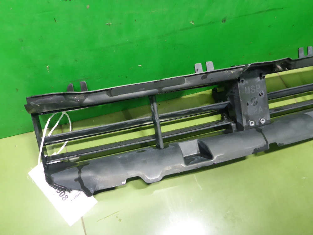 Воздуховод радиатора нижний