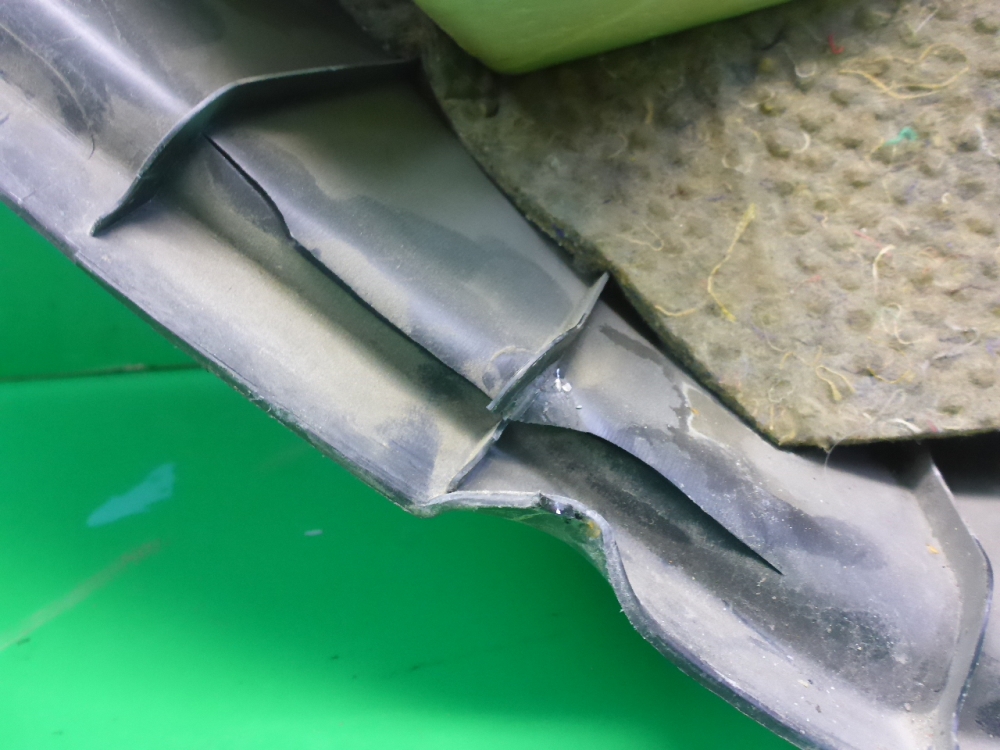 Обшивка двери задней правой