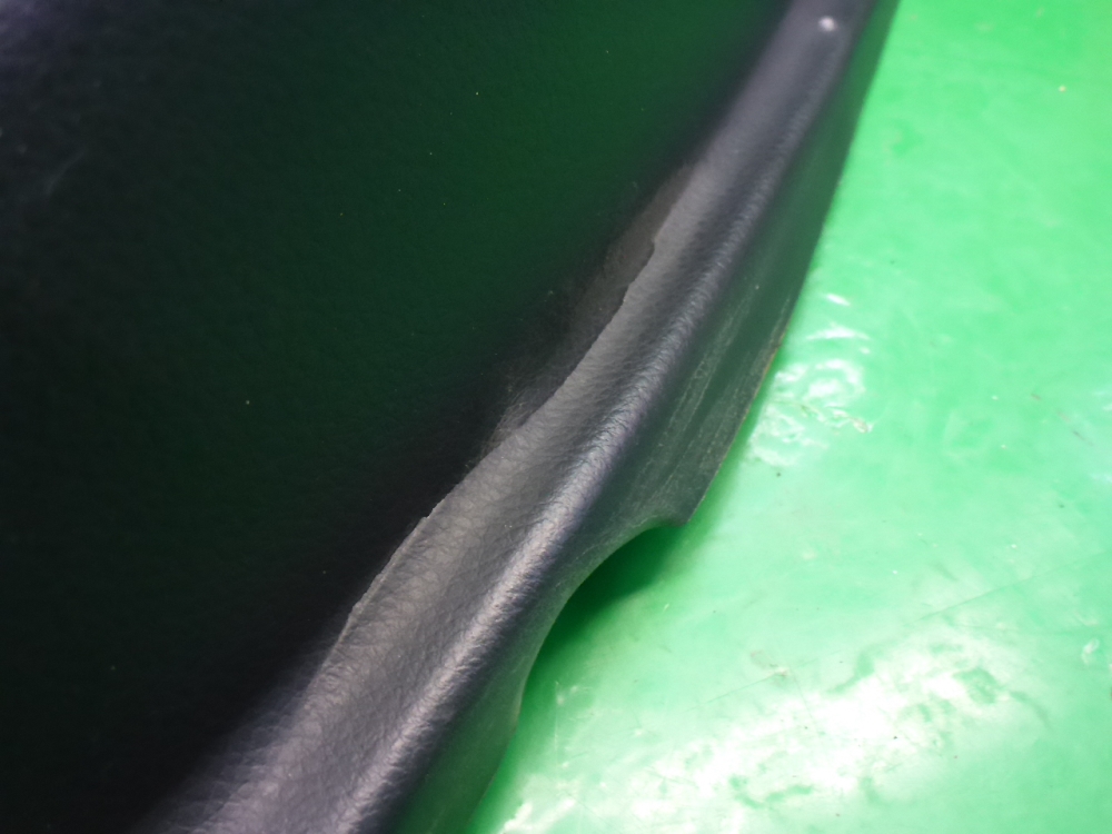 Обшивка двери задней правой