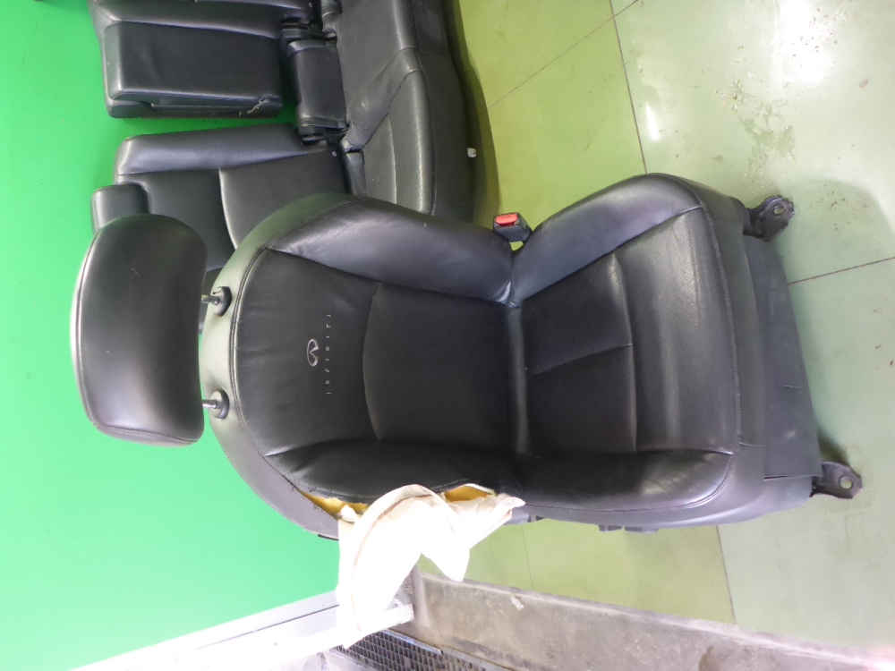 Сиденья комплект