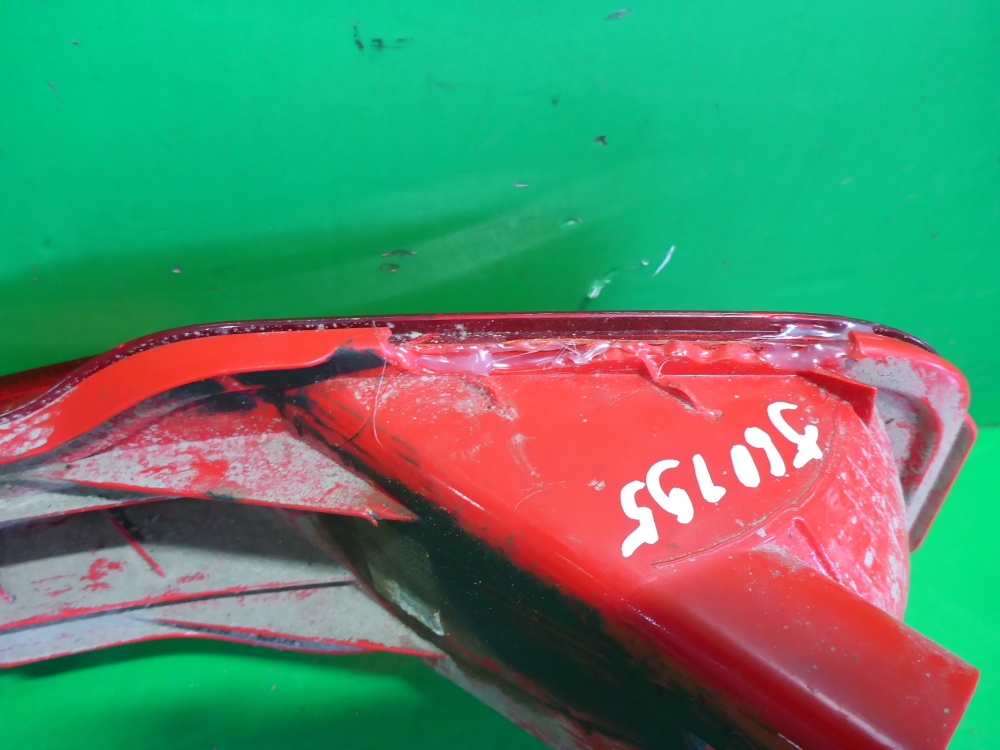 Фонарь задний в бампер левый