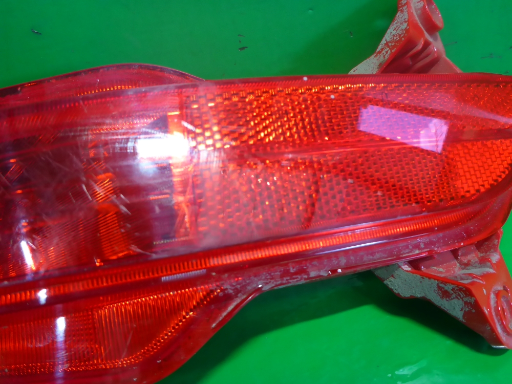Фонарь задний в бампер левый