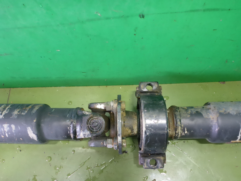 Вал карданный задний