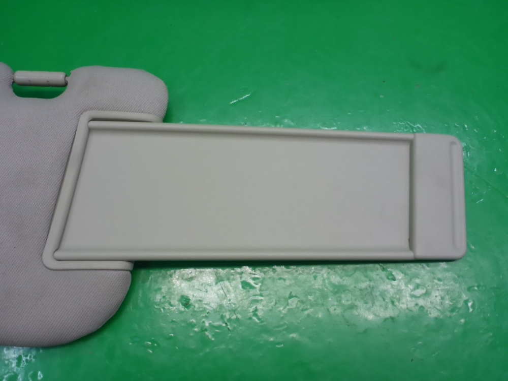 Козырек солнцезащитный