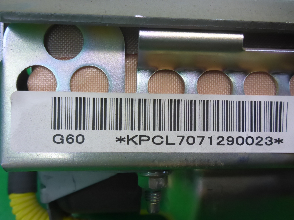 Подушка безопасности пассажирская (в торпедо)