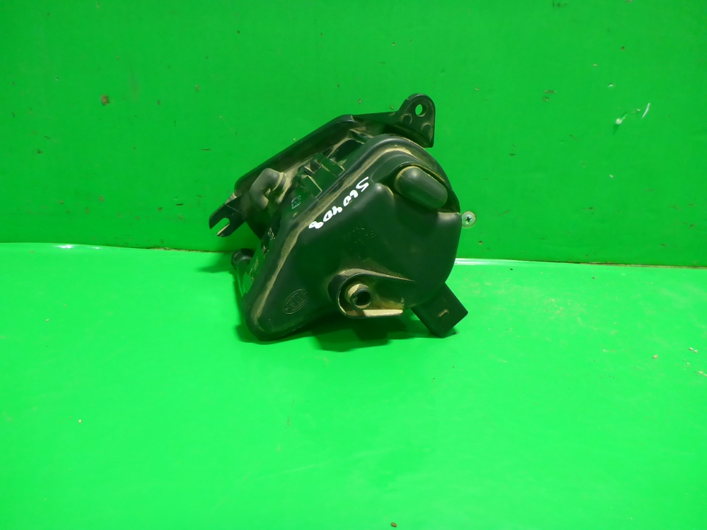 Фара противотуманная правая