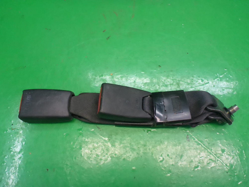 Ответная часть ремня безопасности