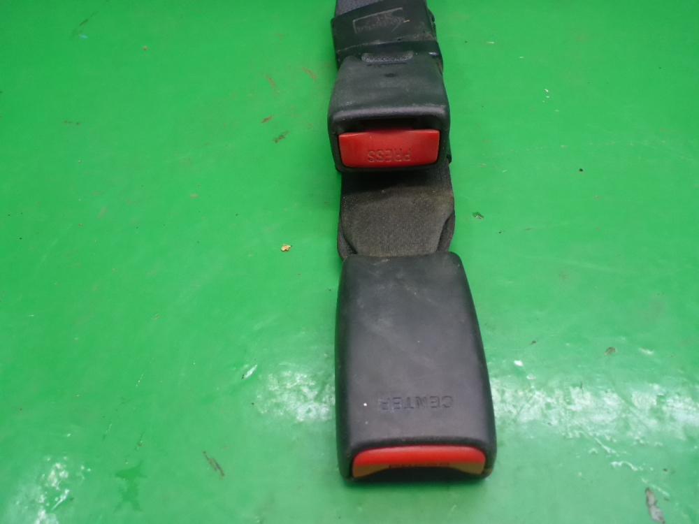 Ответная часть ремня безопасности