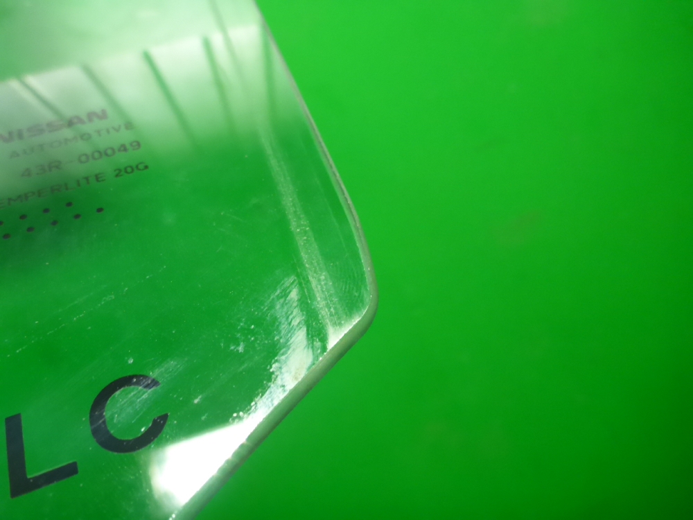 Стекло двери задней левой