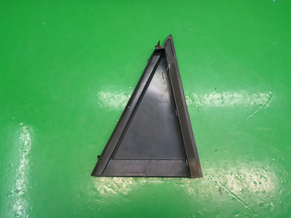 Накладка двери задней левой