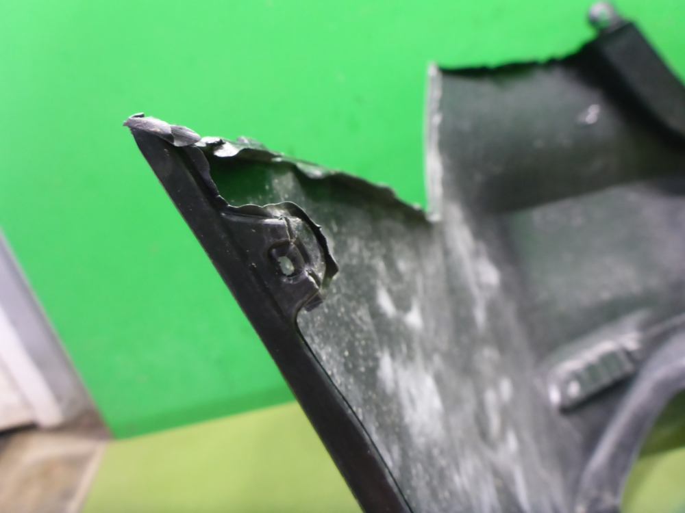 Бампер задний