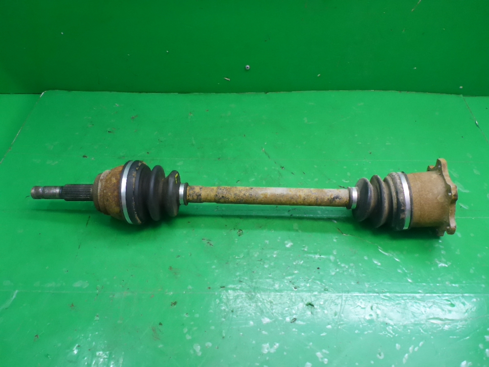 Полуось задняя левая