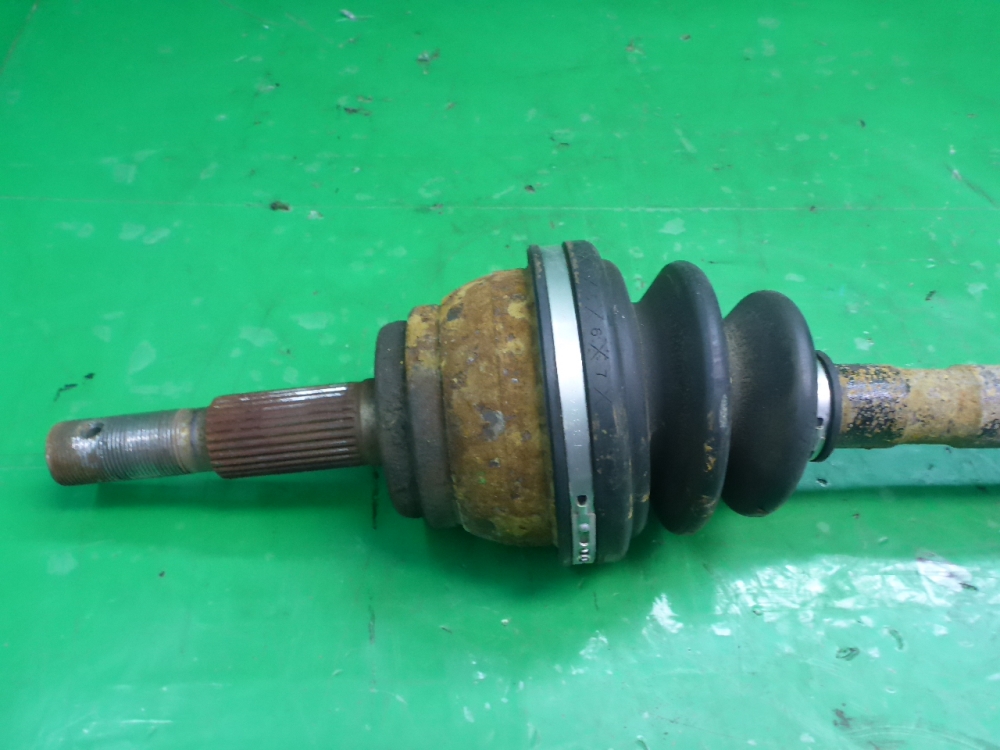Полуось задняя правая