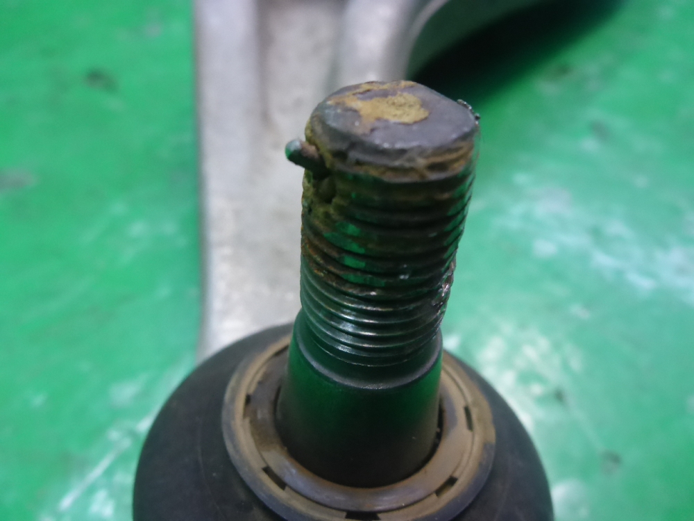 Рычаг задний верхний