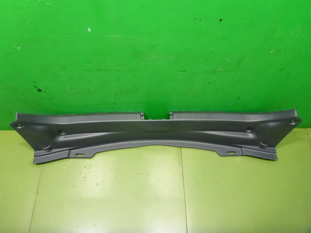 Обшивка багажника