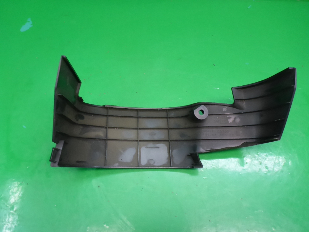 Кожух рулевой колонки