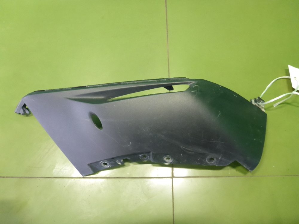 Накладка переднего бампера левая