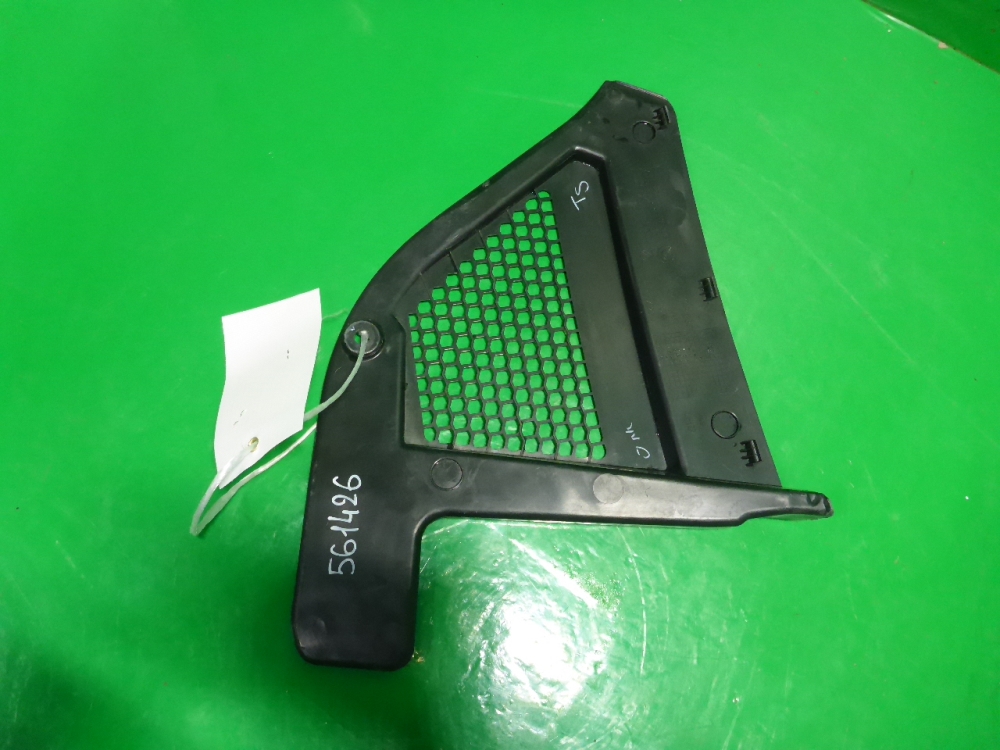 Решетка стеклоочистителей (Жабо)