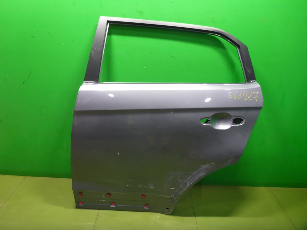 Дверь задняя левая