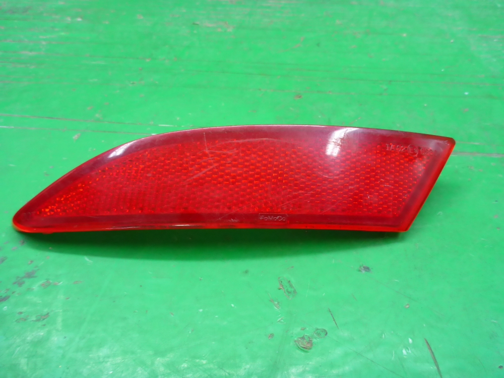 Отражатель в бампер задний левый