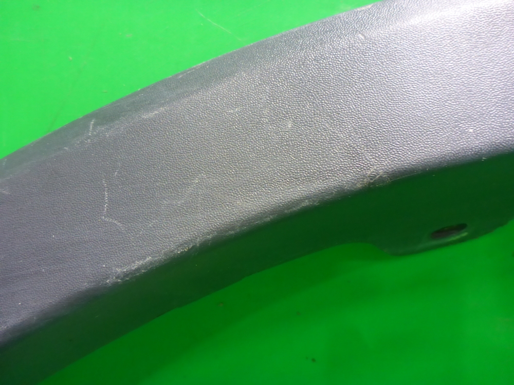 Накладка заднего крыла правого