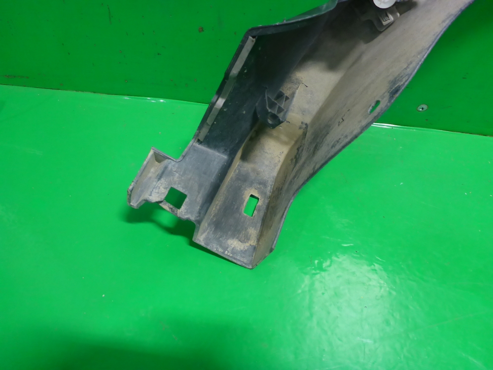 Накладка заднего крыла правого