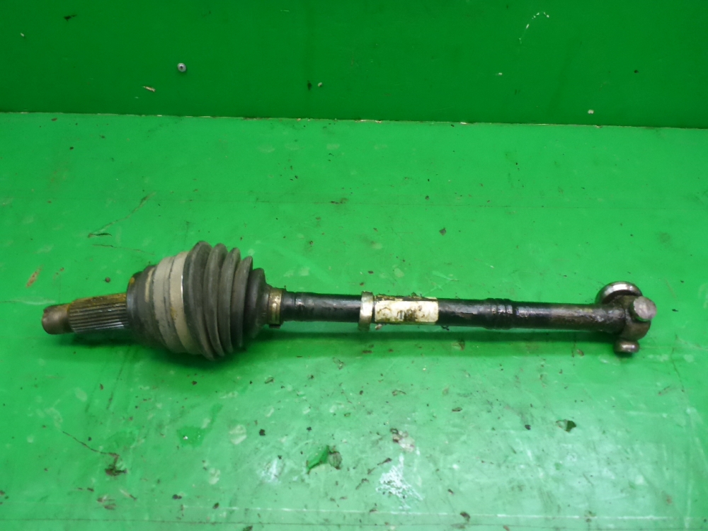 Полуось передняя правая