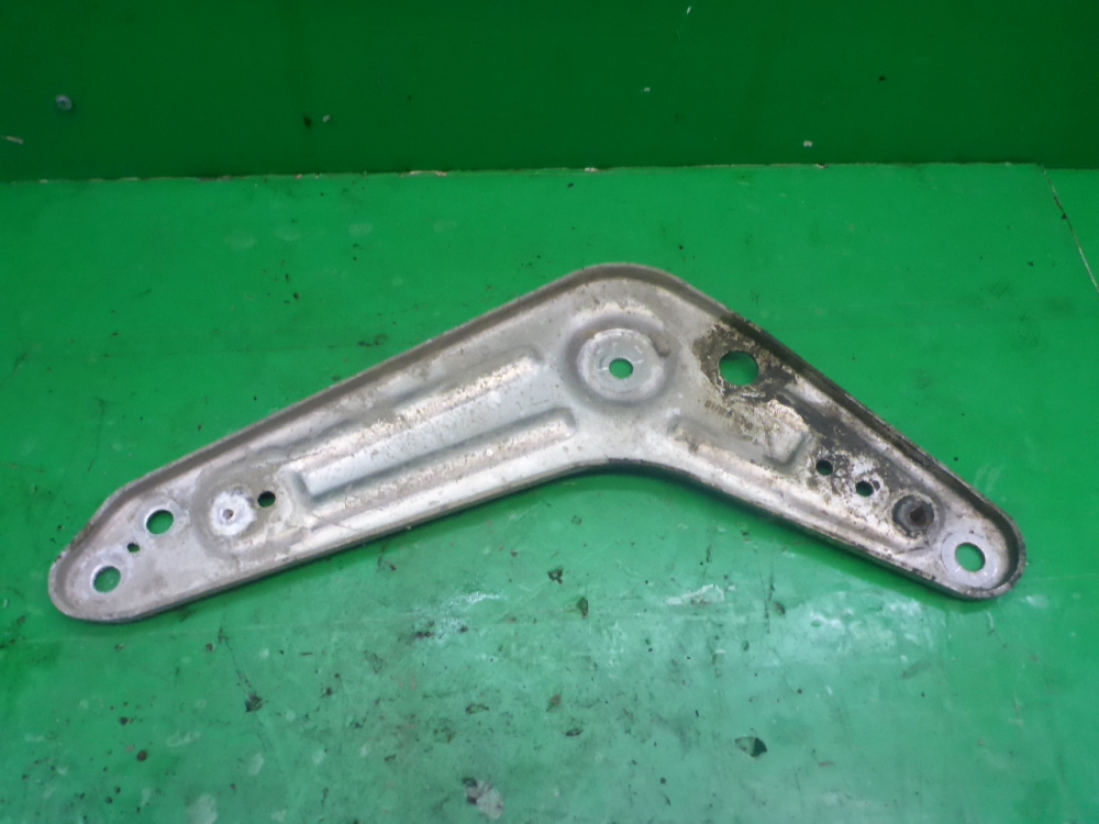 Кронштейн (сопут. товар)