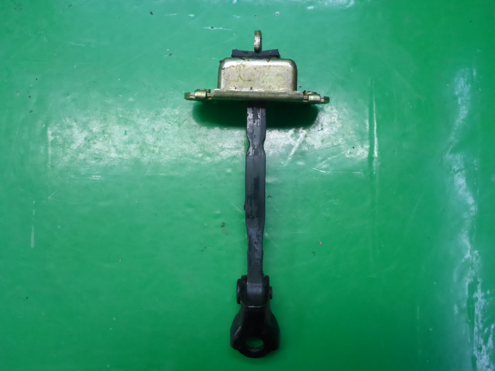 Ограничитель двери