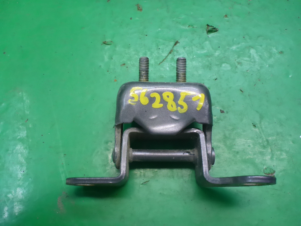 Петля двери задней правой верхняя