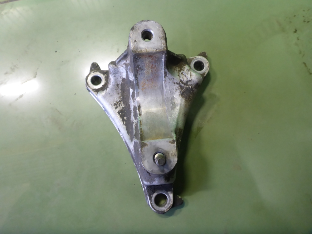 Кронштейн (сопут. товар)