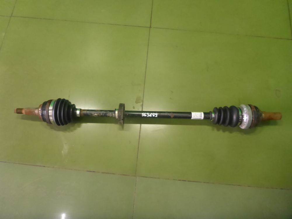 Полуось передняя правая