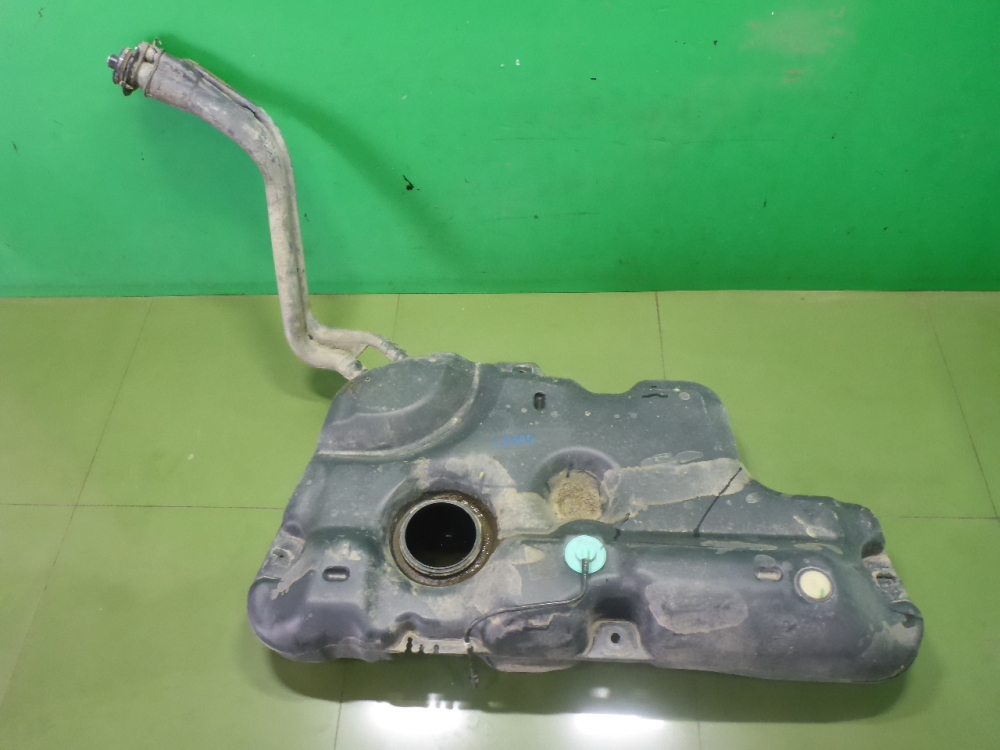 Бак топливный