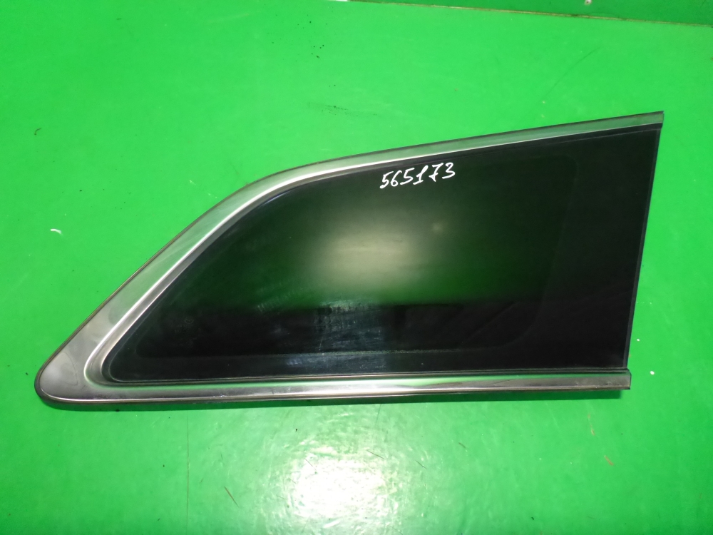 Стекло кузовное глухое правое