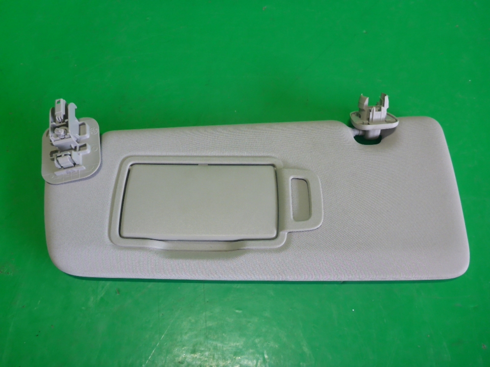 Козырек солнцезащитный