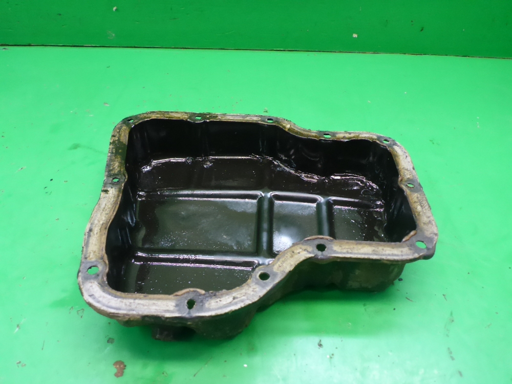 Поддон масляный двигателя (картер)