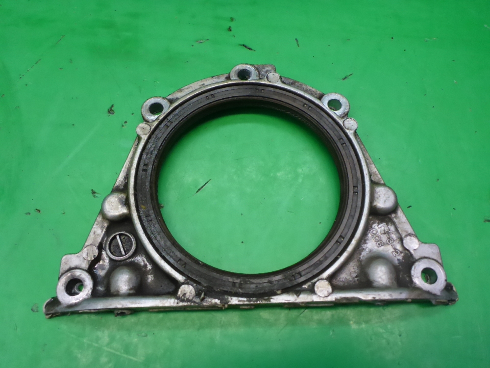 Крышка коленвала задняя
